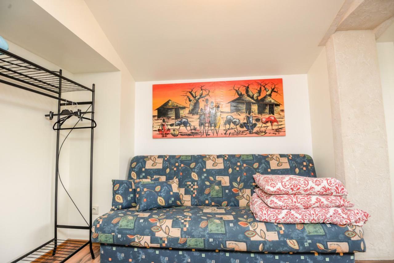 פלאנגה Columba Livia Guesthouse מראה חיצוני תמונה
